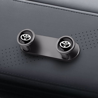 Ganci Personalizzati per Auto